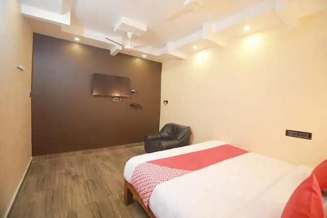 Image of: Oyo Grace Residency in Madurai 7