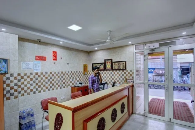 Image of: Oyo Hotel Radhakrishna in Madurai 7