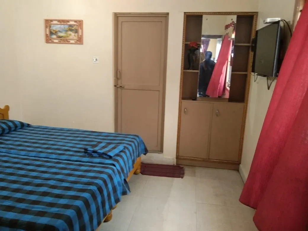 Image of: Oyo K7 Lodge in Madurai