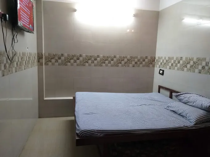 Image of: Oyo Sairam Residency in Periyar 3