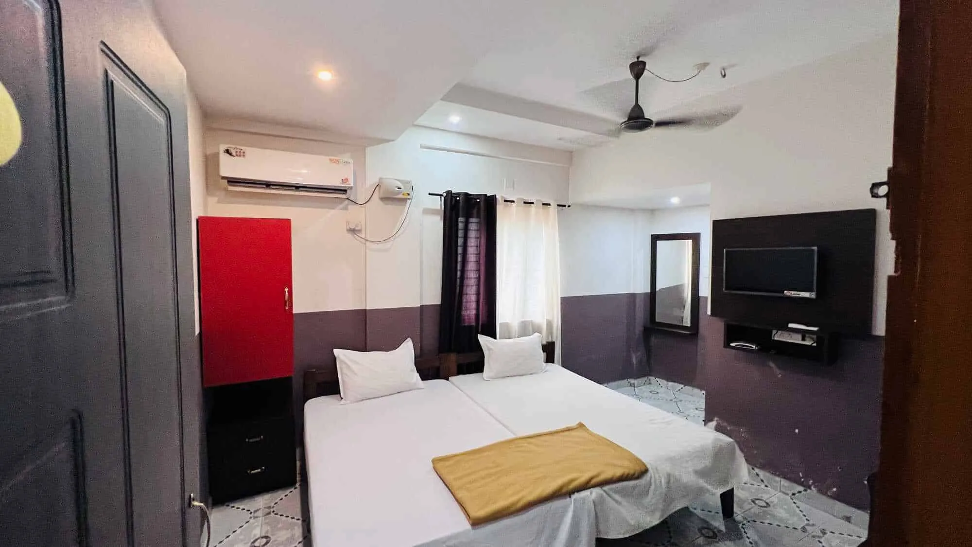 Image of: S S Residency in Madurai 6