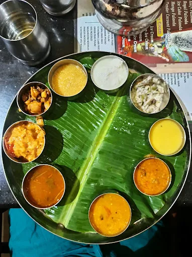 Image of: Temple City Lakeinn in Madurai 3
