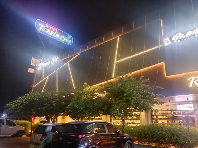 Image of: Temple City Lakeinn in Madurai 7