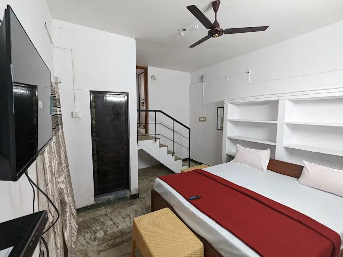 Image of: Vrv Residency Budget Stay in Mattuthavani 4
