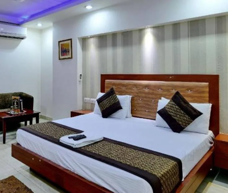 Image of: Hotel Residency in Periyar