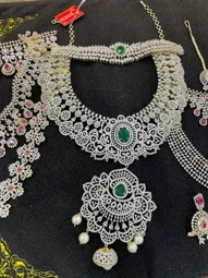 Image of: Bride S Choice Rental Jewellery Makeup In Madurai