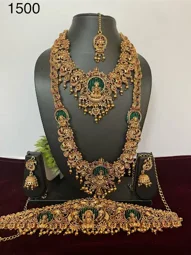 Image of: Nila Bridal Jewellery In Villapuram