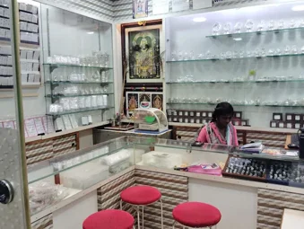 Image of: Sri Thanga Thamarai Gold And Silver Jewellery In Madurai