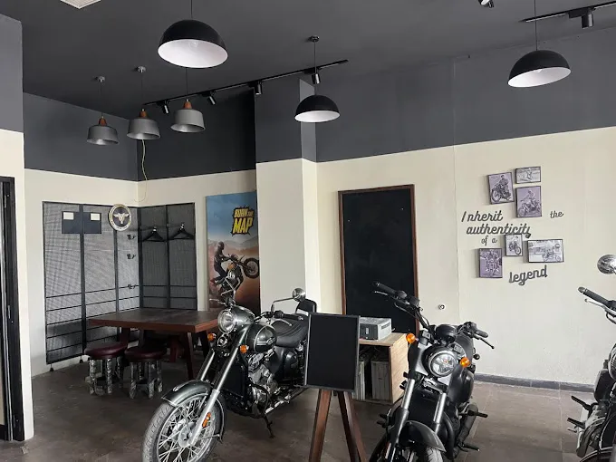 Image of: Shree Dhanam Motors In Kamarajar Salai 3