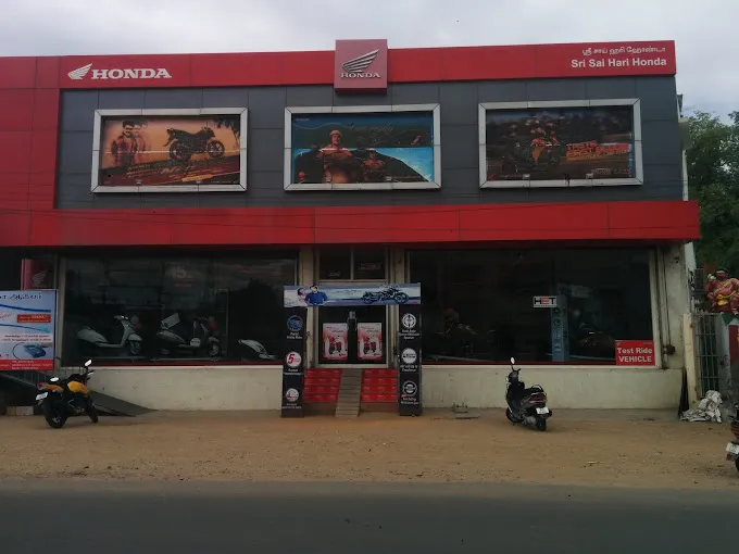 Image of: Sri Sai Hari Honda In Madurai 2