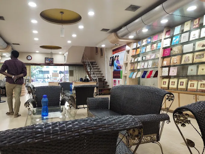 Image of: Lovely Cards In Anna Nagar 6
