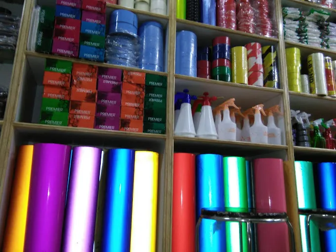 Image of: Raju Sticker Palace In Periyar