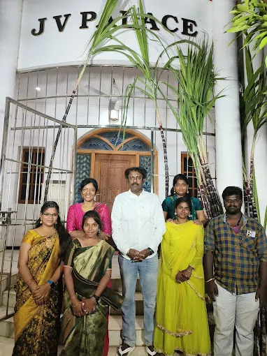 Image of: J K Construction in S S Colony
