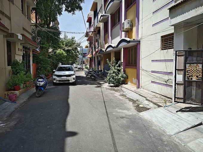 Image of: Meenakshi Avenue in Kamarajar Salai