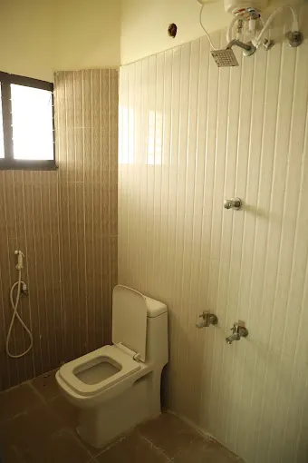 Image of: Shree Service Apartment in S S Colony 2
