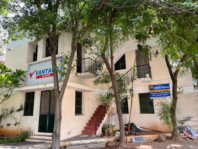 Image of: Vedha Reals in Andalpuram 3