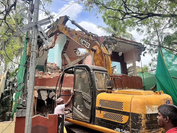 Image of: Yazhini Builders in Anna Nagar 4