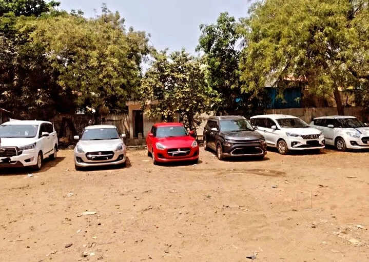 Image of: Ruba Sri Travelsacting Driver Service in Ponmeni