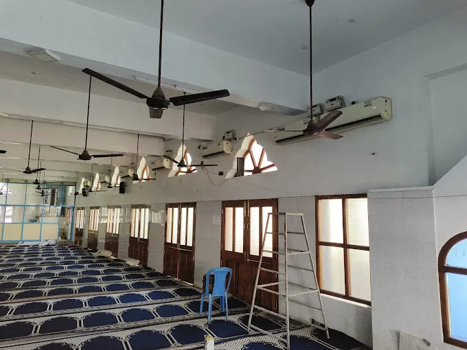 Image of: Ac Doctor In Iyer Bungalow 2