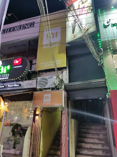 Image of: Mi Redmi Poco Authorised Service Center In Anna Nagar 3