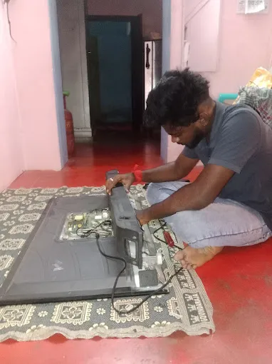 Image of: Unique Engineering Led Tv Repair Service In Kalavasal