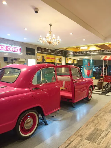 Image of: Cine Suvai Restaurant in Simmakkal