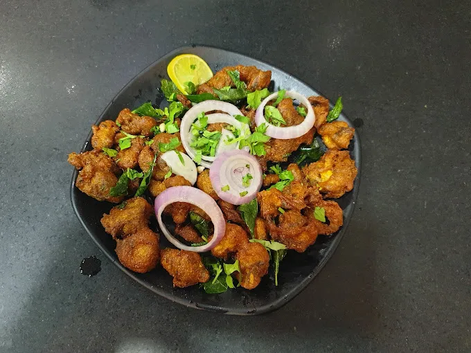 Image of: Hotel Saravanass in Koodal Nagar 2