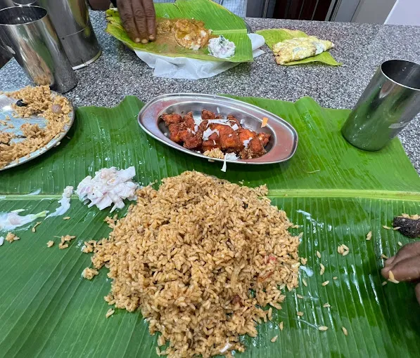 Image of: Indian Delights Family Restaurant in Madurai 4