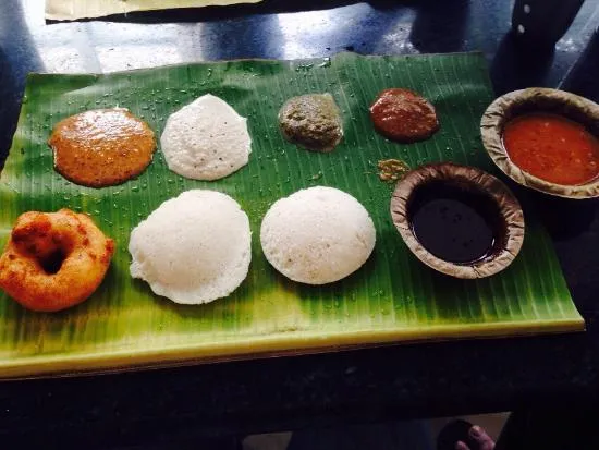 Image of: Kaaleeswari Idile Kadai in Mahal