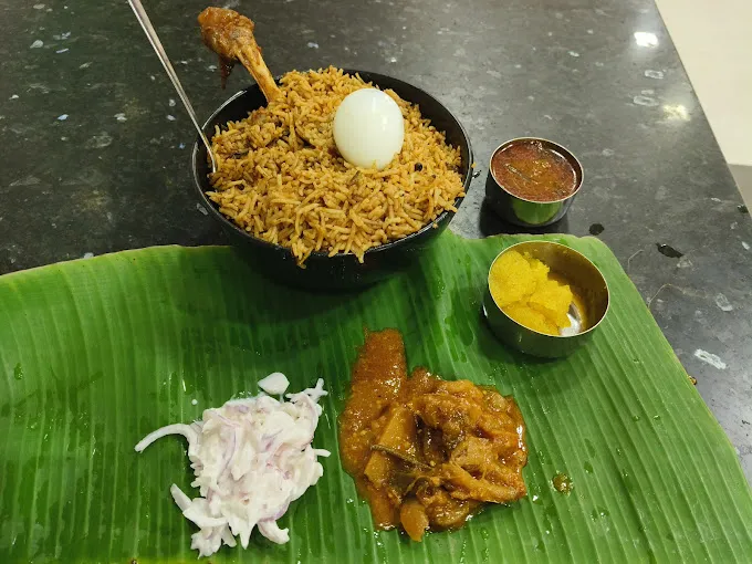 Image of: Salem R R Biriyani in Madurai 4