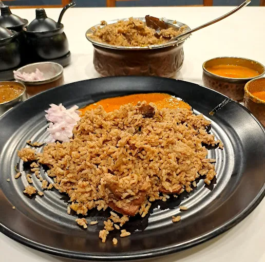 Image of: Siragugal Restaurant in Periyar
