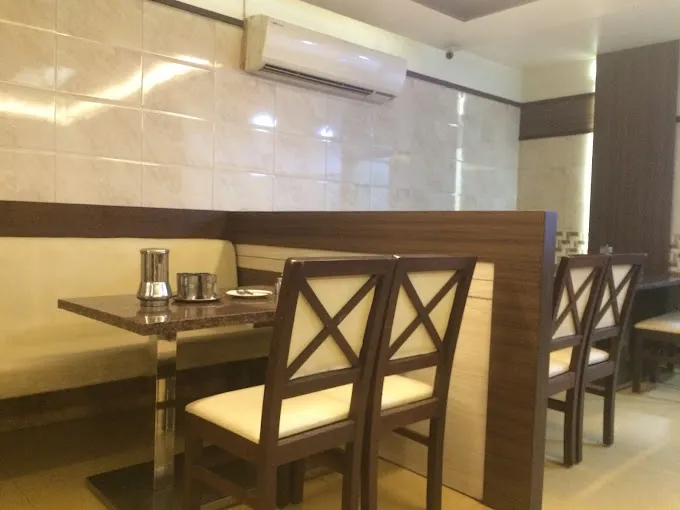 Image of: Sri Saravana Bhavan Pure Veg in Madurai 3