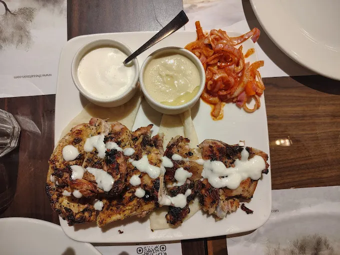 Image of: Zaitoon Restaurant in Anna Nagar 4