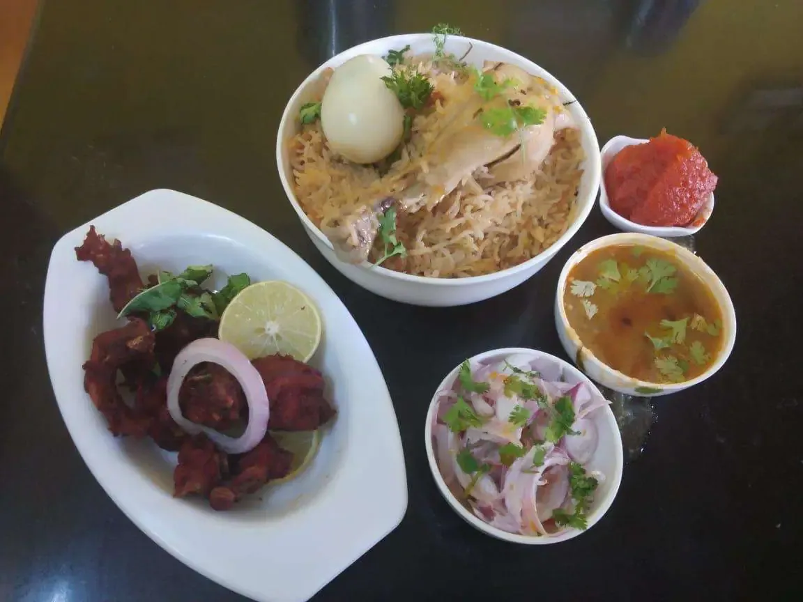 Image of: Ameer Bhai Veettu Biryani in Koodal Nagar