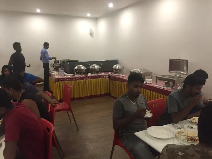 Image of: Aqua Poolside Cafe And Restaurant in Kochadai
