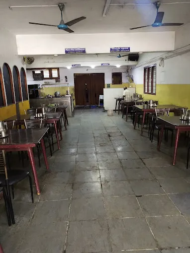 Image of: Ashok Bhavan Veg Restaurant in Alwarpuram 5