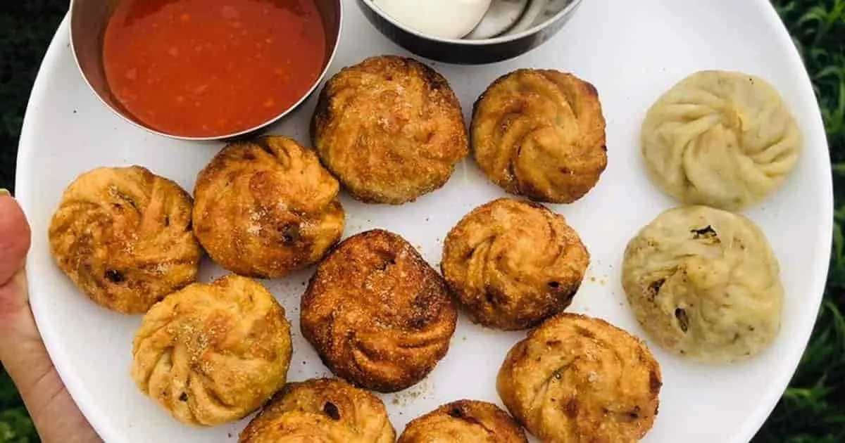 Image of: Aye Lak Momo in Ponmeni