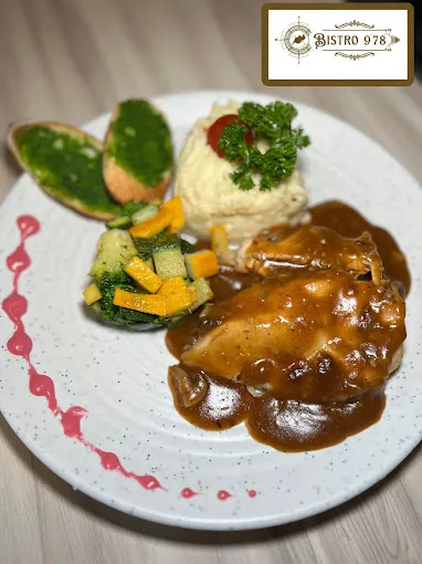 Image of: Bistro 978 in Tallakulam 2