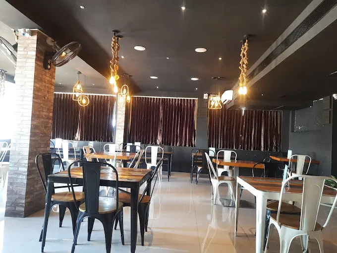 Image of: Bistro 1427 Madurai Restaurant in Kamarajar Salai