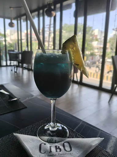 Image of: Cibo Fine Dining in Shenoy Nagar