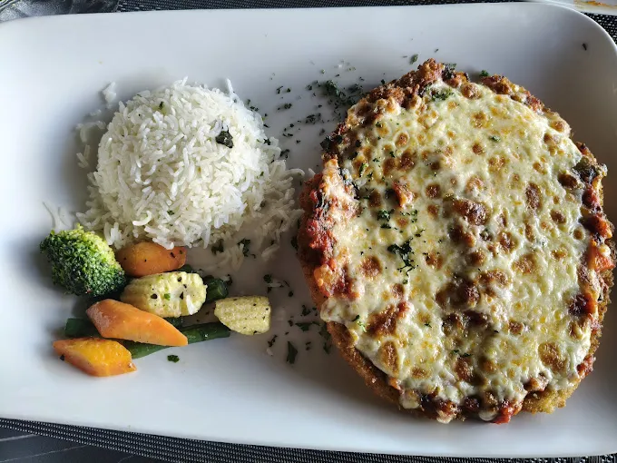 Image of: Cibo Fine Dining in Shenoy Nagar 3