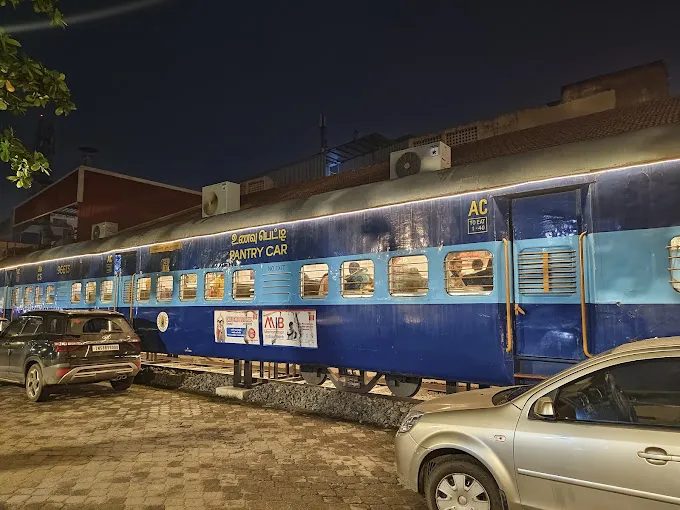 Image of: Cine Suvai Restaurant Multicuisine Restaurant in Simmakkal 4