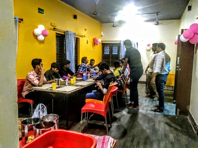 Image of: Classic Restaurant in S S Colony 4