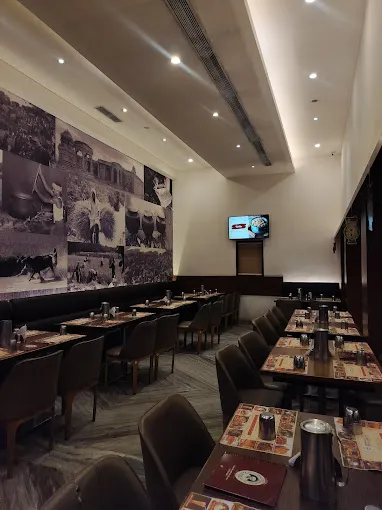 Image of: Dindigul Thalappakatti Restaurant in Kalavasal 4
