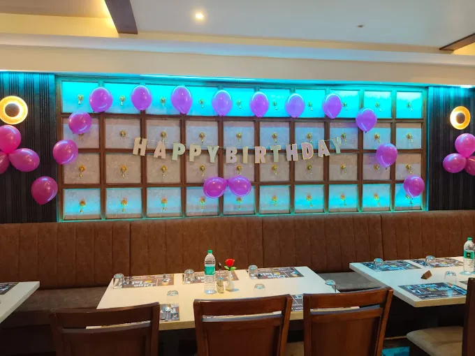Image of: Dine Elaichi Restaurant in Madurai 3