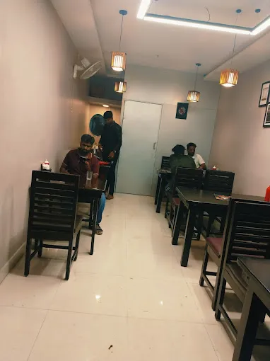 Image of: Foodies Hub in Iyer Bungalow