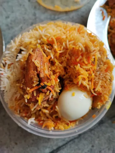 Image of: Gundu Bhai Real Hyderabad Biriyani in Madurai 3