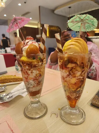 Image of: Heavens Park Arabian Restaurant in Iyer Bungalow 2