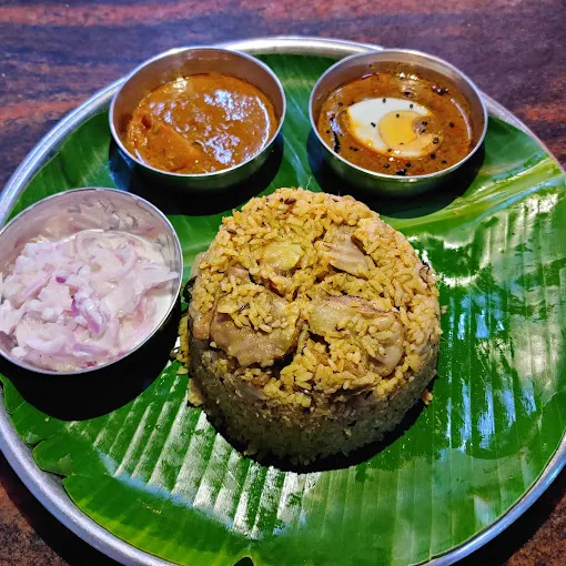 Image of: Hotel Lucky in Mattuthavani