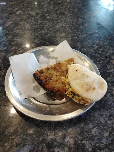 Image of: K G Veg Restaurant in Ponmeni 2